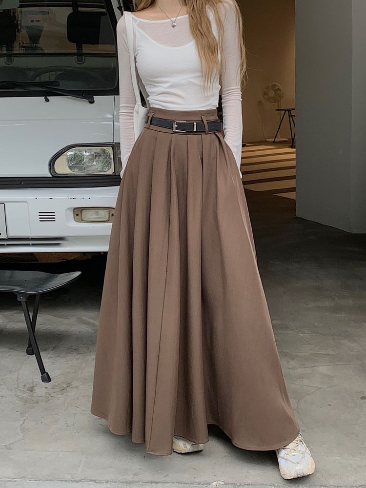 Pleated Maxi Skirt with High-Rise Waist and Plain Design