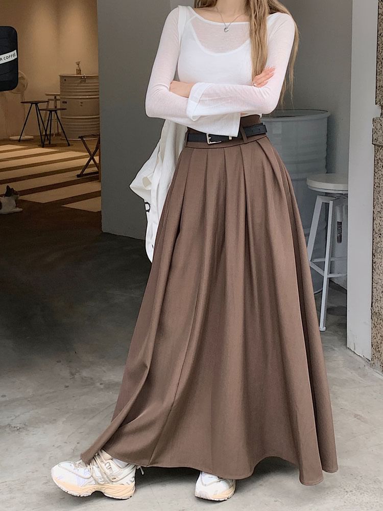 Pleated Maxi Skirt with High-Rise Waist and Plain Design