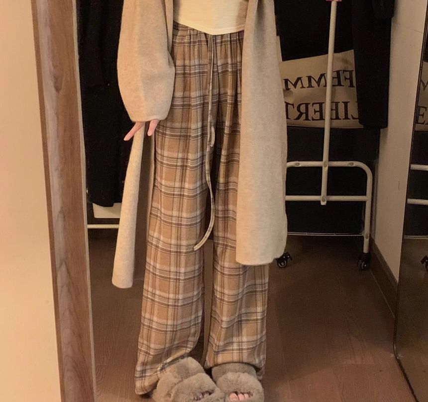 Solid Front-Open Cardigan & High-Waist Checkered Trousers