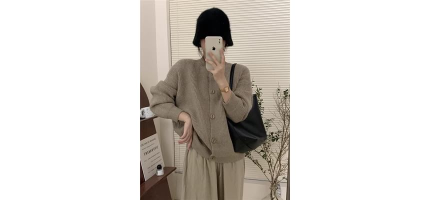 Round Neck Knit Cardigan