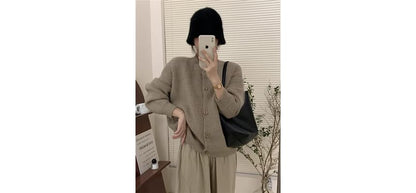 Round Neck Knit Cardigan
