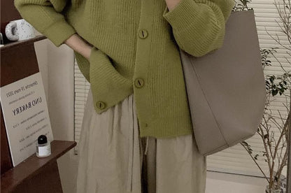 Round Neck Knit Cardigan