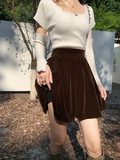 High-Waist Velvet Mini A-Line Skirt with Sleek Silhouette