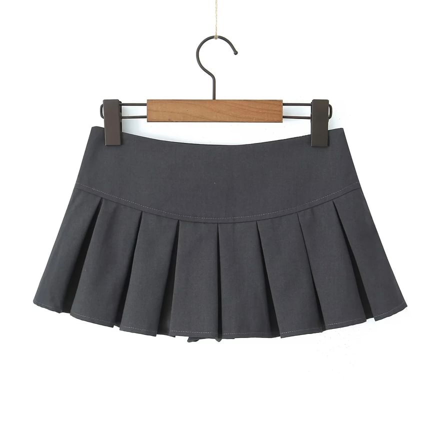Low-Rise Bow Accent Pleated Slit Mini A-Line Skirt