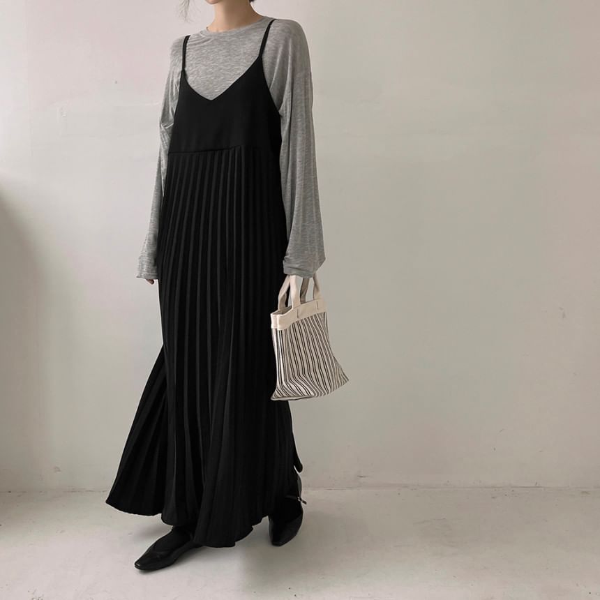 Accordion Pleated V-Neck A-Line Maxi Dress