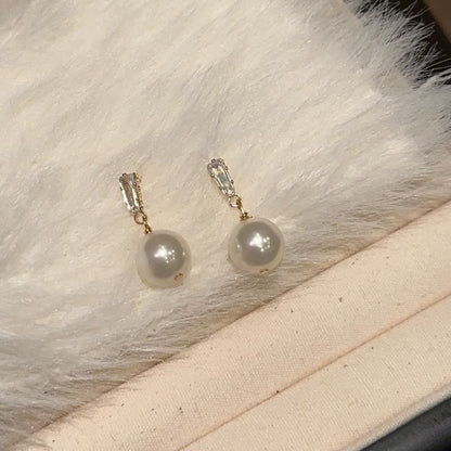 / Clip-On Earring Pearl Faux Drop