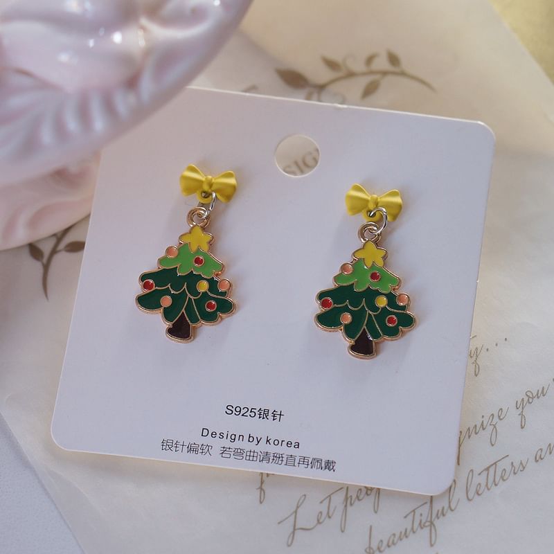 Drop Christmas On / Tree Clip Earring