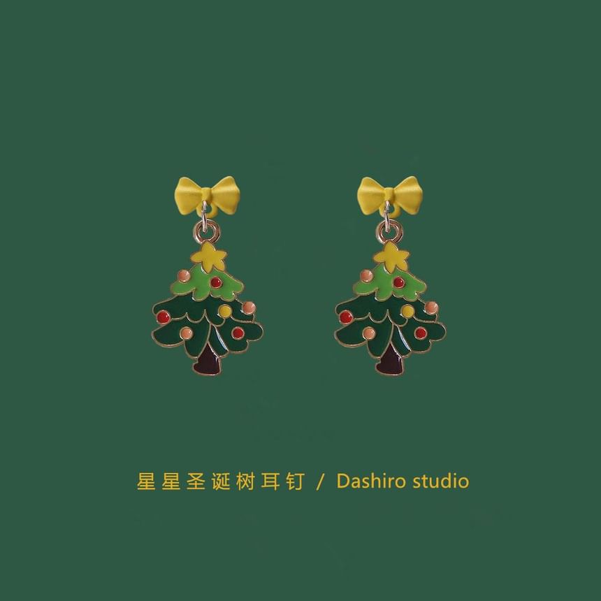Drop Christmas On / Tree Clip Earring