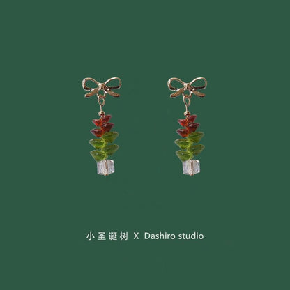 Drop Christmas On / Tree Clip Earring