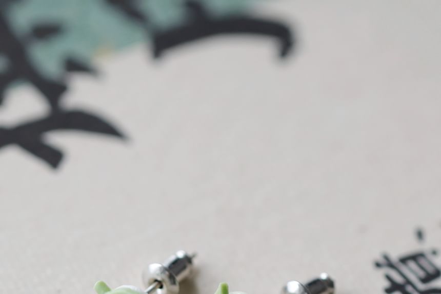 Earring Stud Ceramic Peach