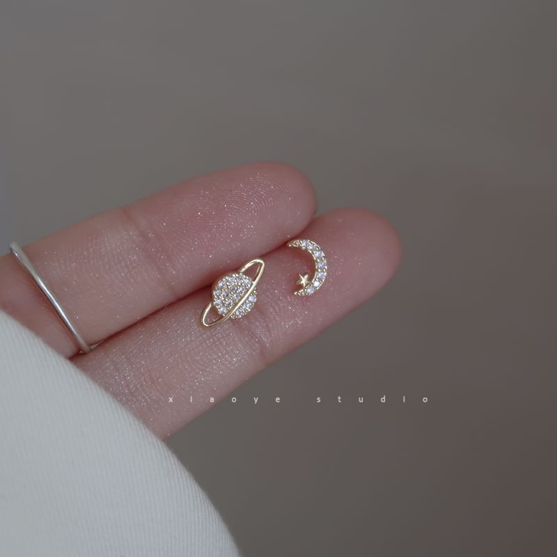 Stud Asymmetrical Rhinestone Silver Moon Earring Sterling