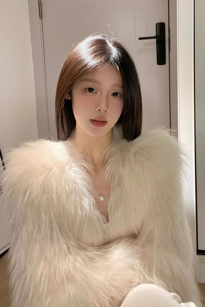 V-Neck Plain Faux Fur Jacket