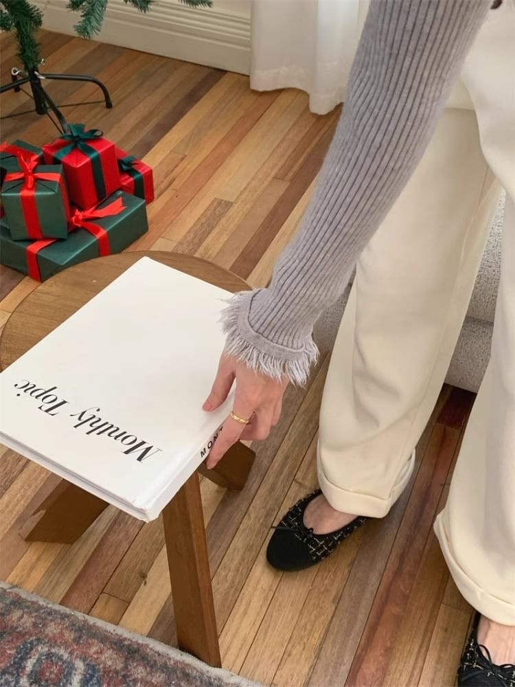 Long-Sleeve V-Neck Fringed Button Ribbed Knit Top