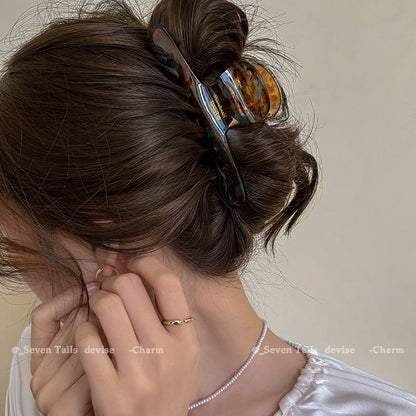 Lettering Acrylic Claw Hair