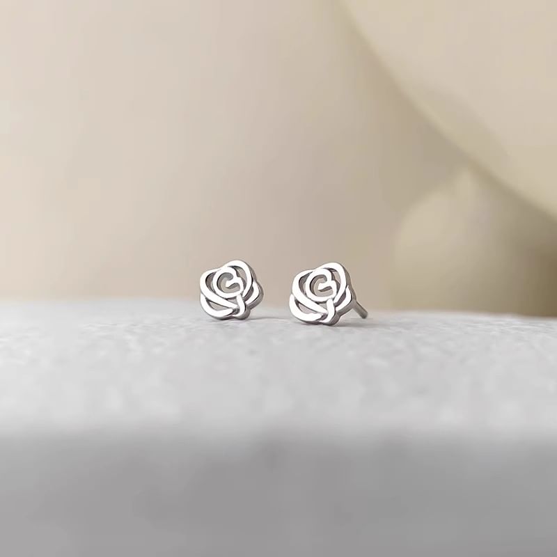 Floral Ear Stud
