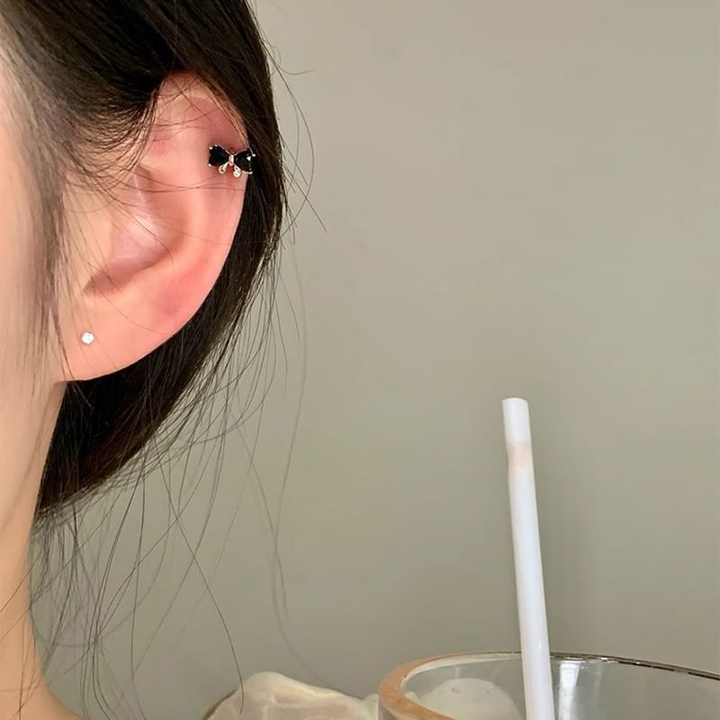 Bow Rhinestone Stud Ear