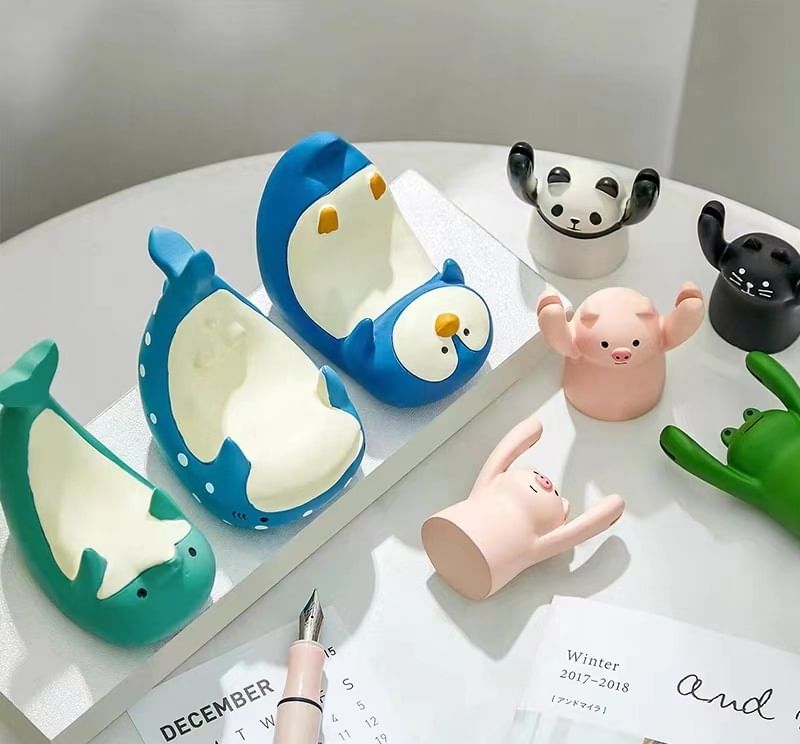 / Dolphin Holder Designs) Phone Shark (Various Penguin