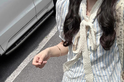 Short-Sleeve Striped Shirt / High Rise Lace Mini A-Line Skirt