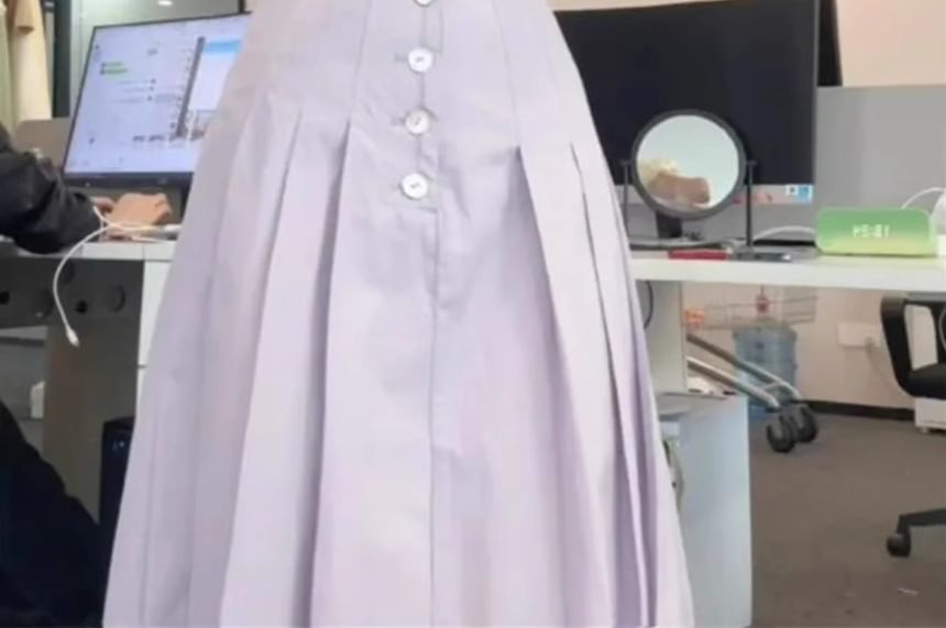 Short-Sleeve Dotted Shirt / High Rise Plain Midi A-Line Skirt / Set