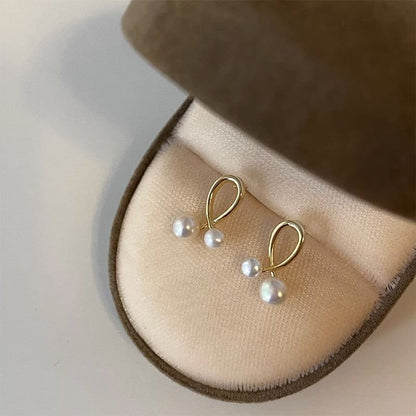 Faux Stud Earring Pearl