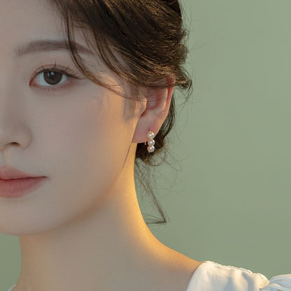 Pearl Drop Faux Earring