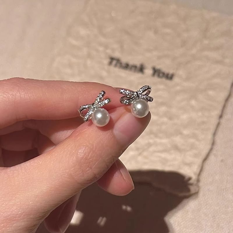 Pearl Bow Earring Stud Faux