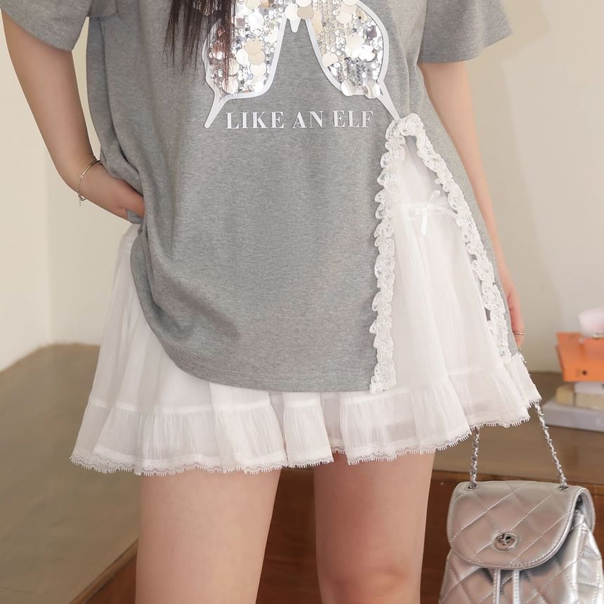 Short-Sleeve Round Neck Butterfly Print Frill Slit Tee