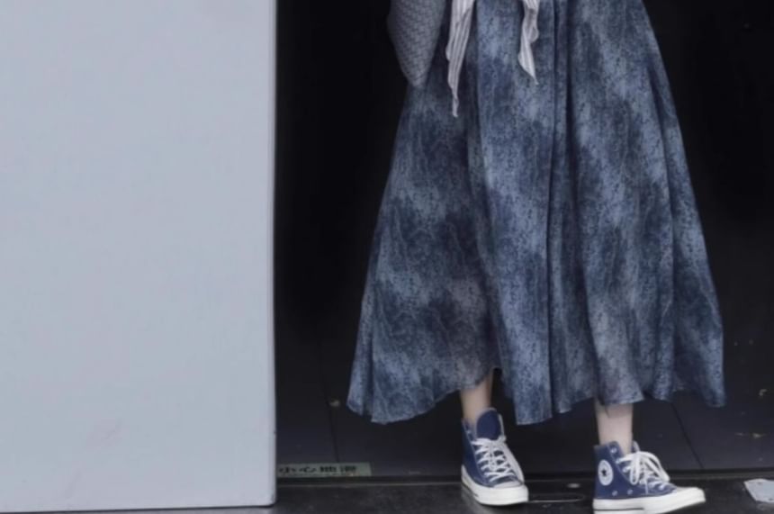 Cap-Sleeve Crew Neck Plain Tee / High Waist Tie Dye Maxi A-Line Skirt / Belt / Set