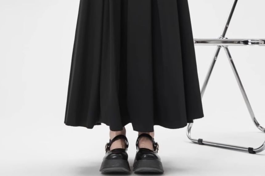 Plain Mid-Rise A-Line Midi Skirt