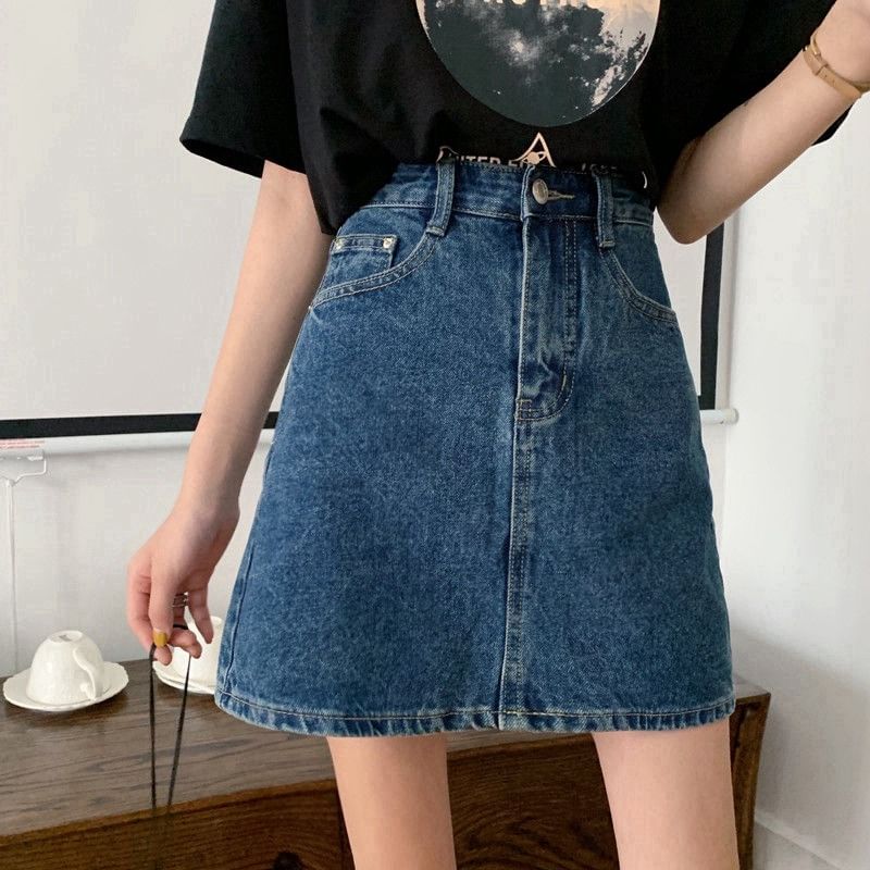 Faded Denim A-Line Mini Skirt with Elevated Waistline