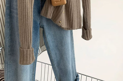 Scoop Neck Ribbed Button-Up Crop Cardigan