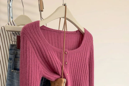 Scoop Neck Ribbed Button-Up Crop Cardigan