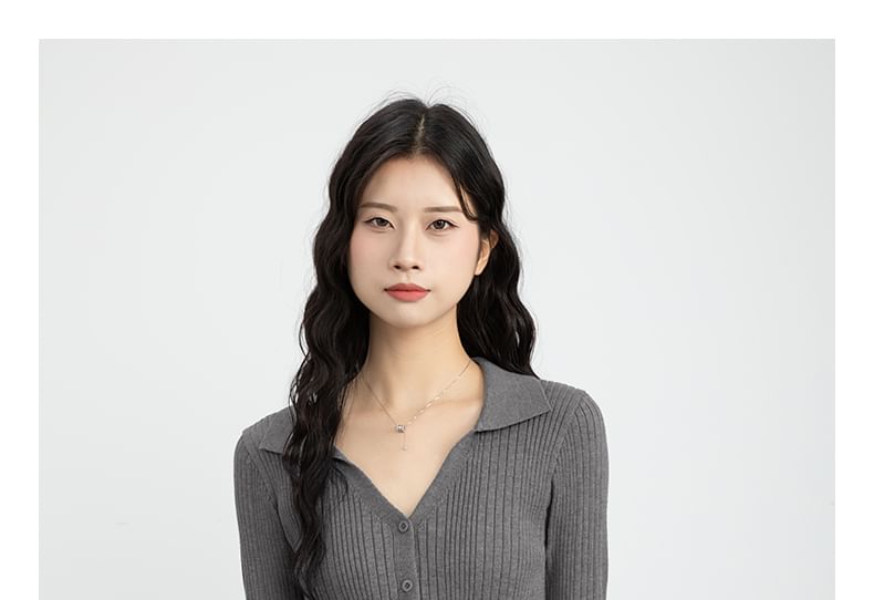 Collared V-Neck Ribbed Cardigan