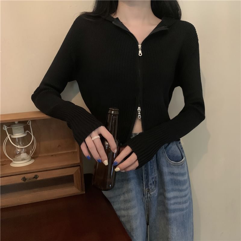 Striped V-Neck Cropped Knit Top