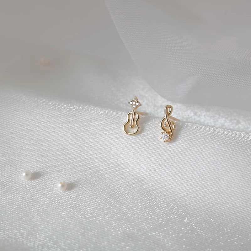 Rhinestone Stud Note Music Earring Asymmetrical Guitar Alloy