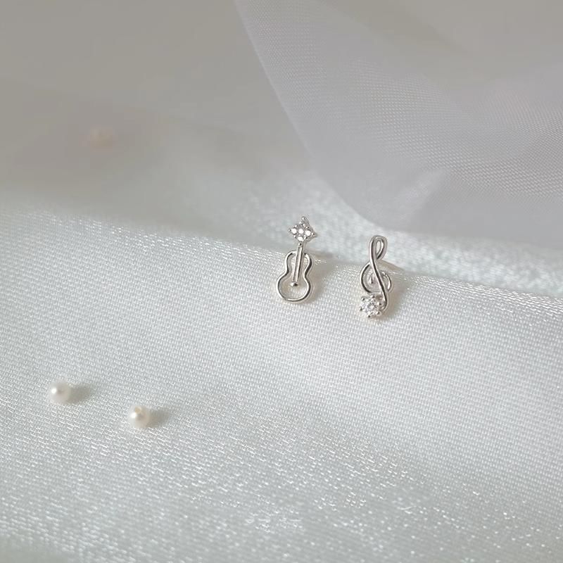 Rhinestone Stud Note Music Earring Asymmetrical Guitar Alloy