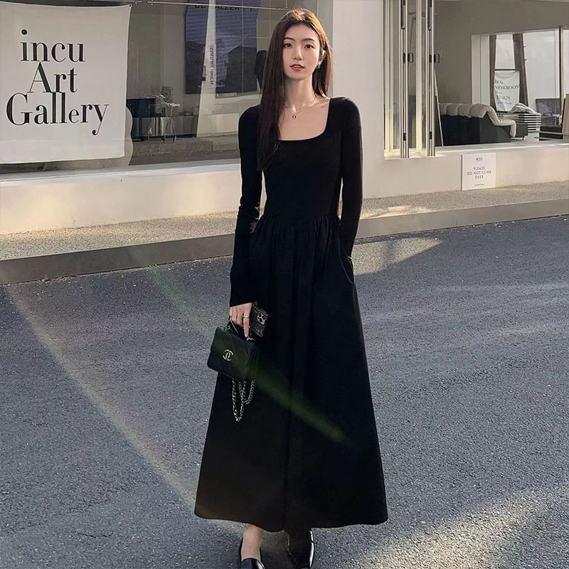 Scoop Neck Long-Sleeve Plain A-Line Maxi Dress