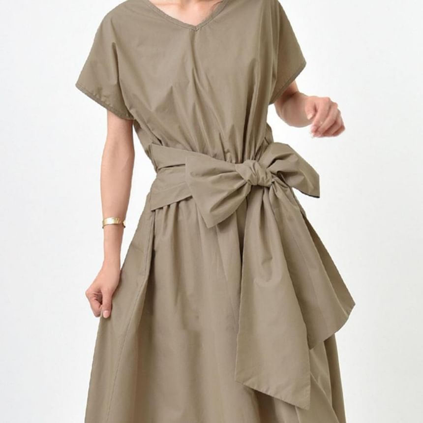 V-Neck Short Sleeve Plain A-Line Maxi Dress