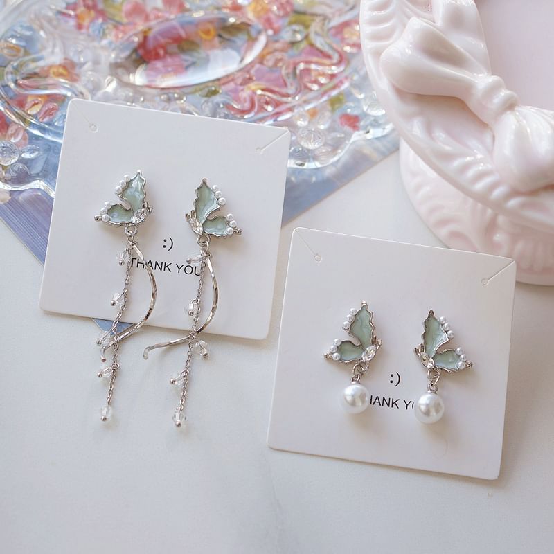 Rhinestone Faux Drop Pearl Earring Butterfly