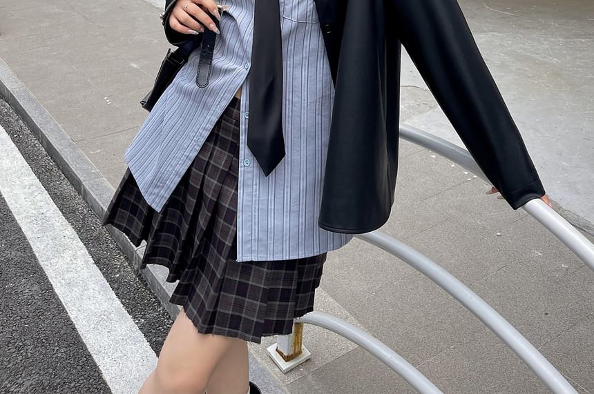 Plus Size Long Sleeve Collared Striped Heart Embroidered Shirt / Necktie