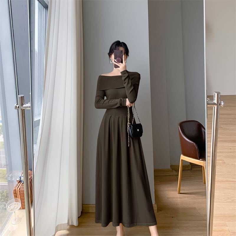 Off-Shoulder Knit Pleated Long-Sleeve A-Line Maxi Gown