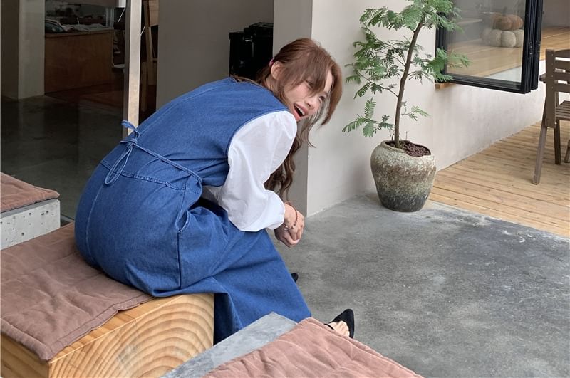 Round Neck Denim Dungaree Dress with Crossbody Bag Set
