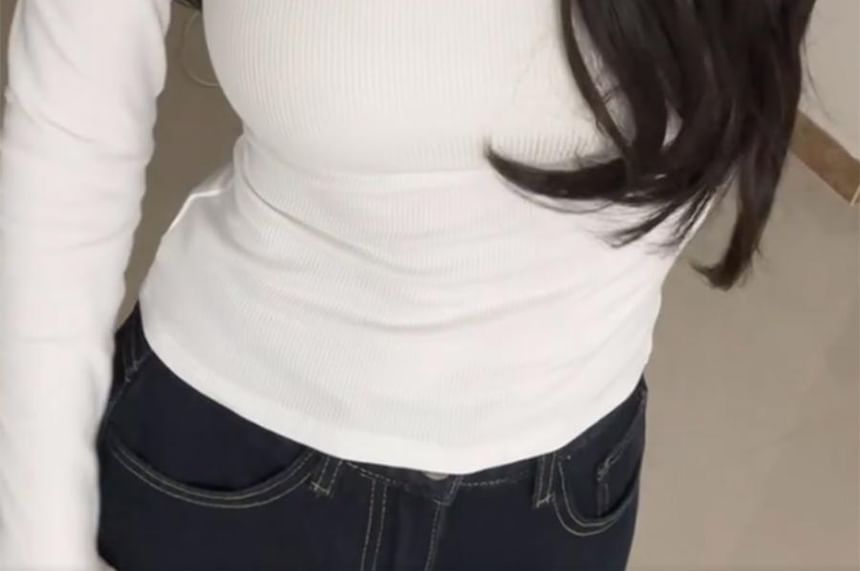 V-Neck Lace-Trimmed Simple Knit Tee