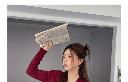 Plus Size Set: Dog Print Sweater + Striped Knit Cape