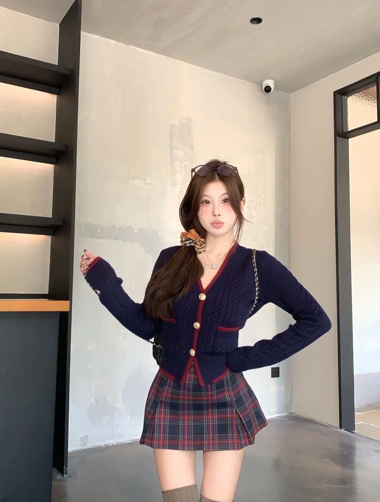 Contrast Trim Cable-Knit Cardigan / Plaid Pleated Mini Skirt