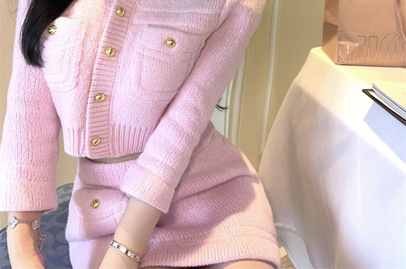 Crew Neck Cropped Pocket Cardigan / Mini Pencil Skirt