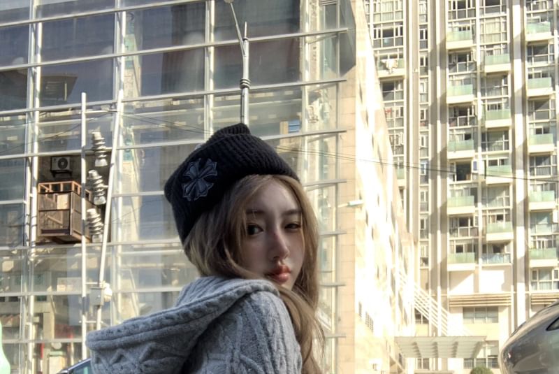 Cable-Knit Hooded Zip Cardigan / Hot Pants Set