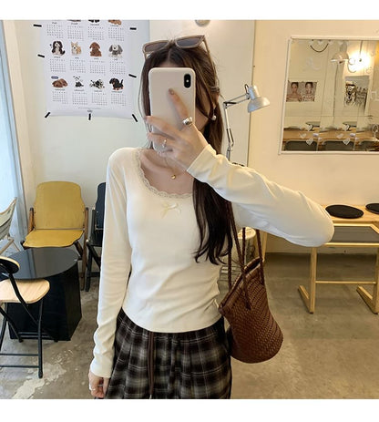 Scoop Neck Lace-Trim Long-Sleeve T-Shirt