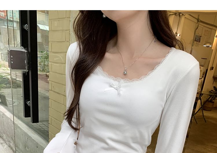 Scoop Neck Lace-Trim Long-Sleeve T-Shirt
