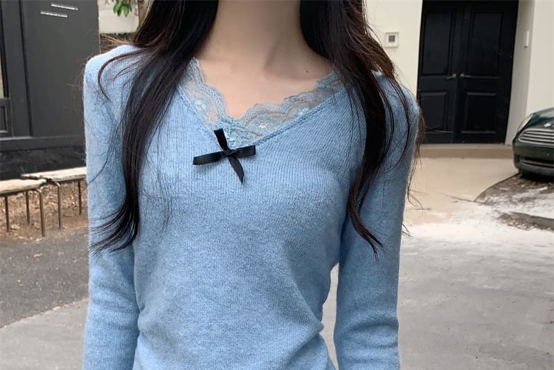 Bow-Trimmed Lace V-Neck Long Sleeve Knit Top